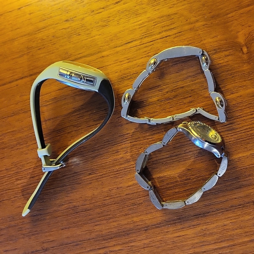 Watch Lot Roxy Guess Mio - Picture 5 of 5